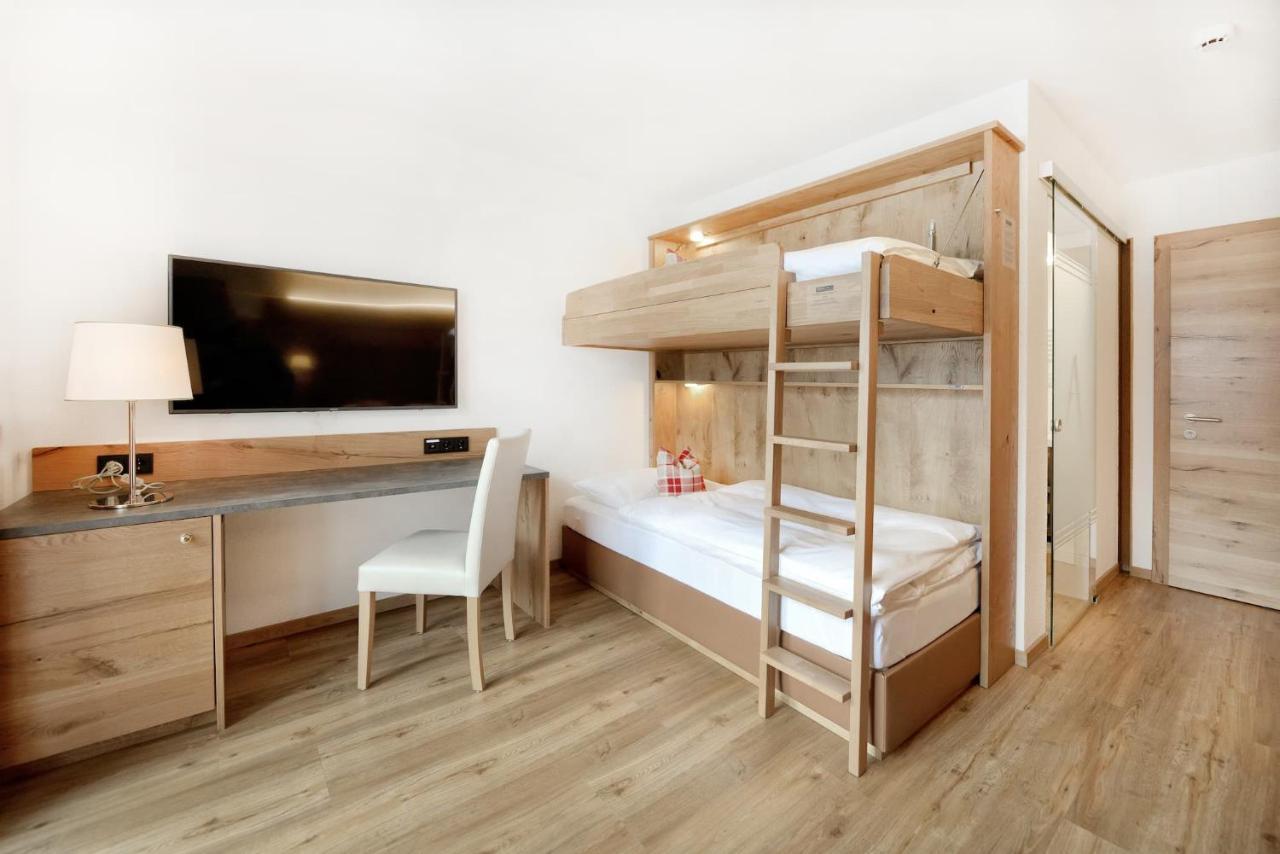 Hotel Alpina Superior Pettneu am Arlberg Extérieur photo