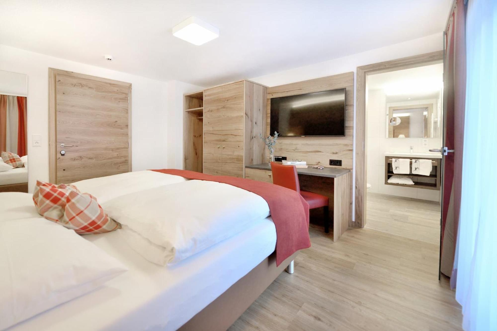 Hotel Alpina Superior Pettneu am Arlberg Extérieur photo
