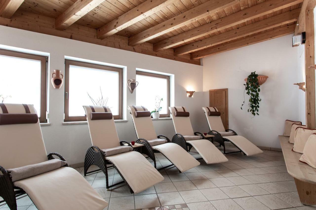 Hotel Alpina Superior Pettneu am Arlberg Extérieur photo